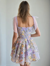 Mini-robes sexy à bretelles et dos nu brodées de fleurs